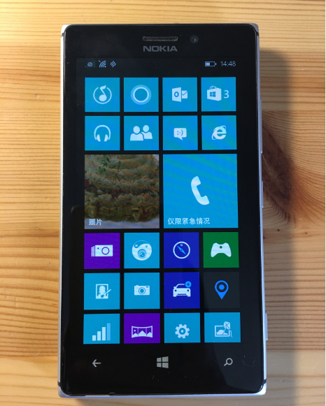 诺基亚lumia 925手机，8成新，$30