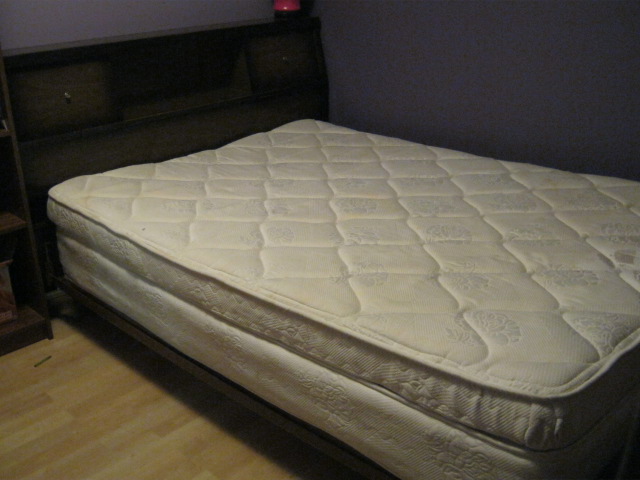 bed2.jpg