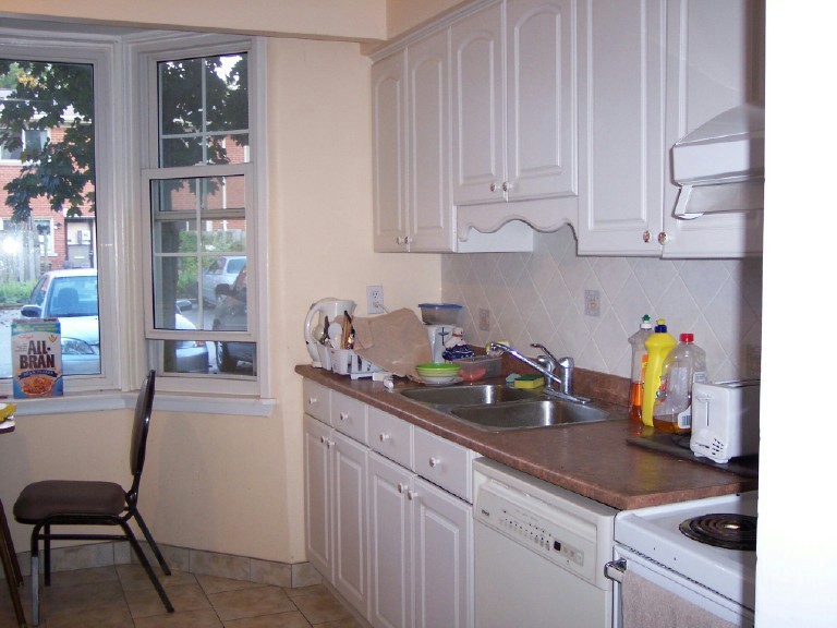 kitchen room.jpg